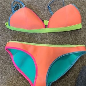 ⭐️ NWOT TRIANGL Bikini With Bag